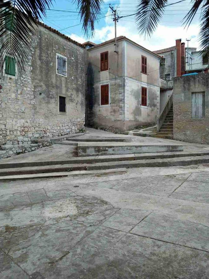 Apartman Ante Apartment Vrgada Bagian luar foto