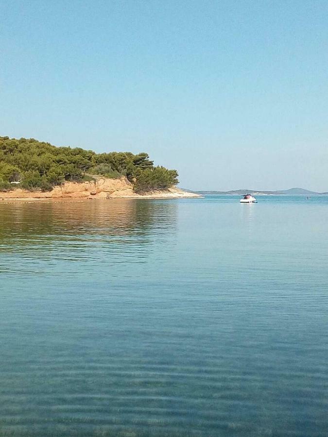 Apartman Ante Apartment Vrgada Bagian luar foto