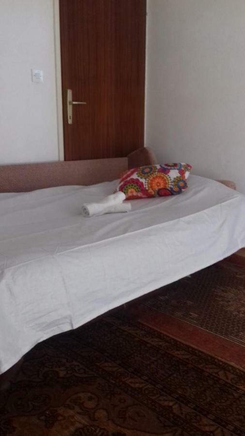 Apartman Ante Apartment Vrgada Bagian luar foto