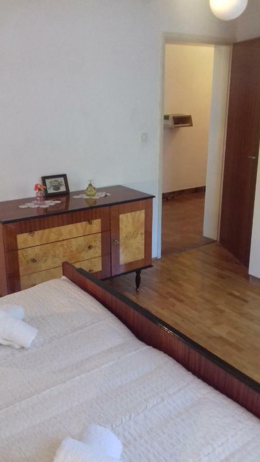 Apartman Ante Apartment Vrgada Bagian luar foto